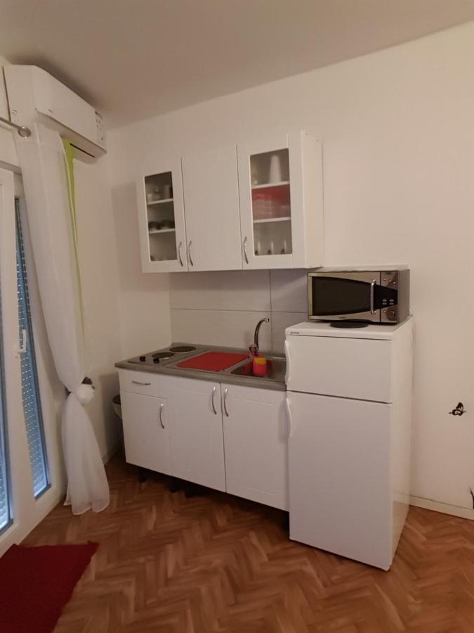 Apartments Megi Біоград-на-Мору Екстер'єр фото
